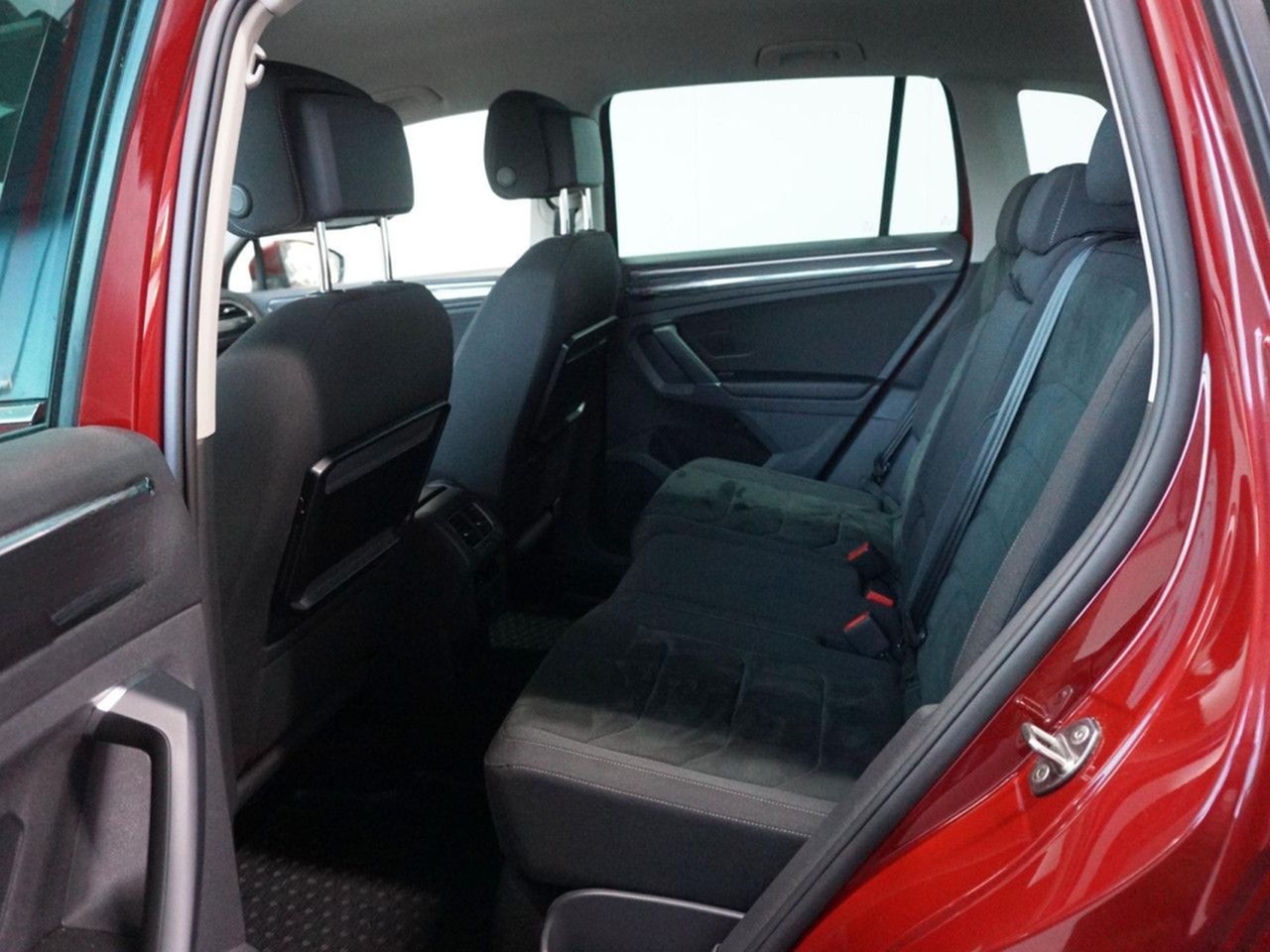 Volkswagen Tiguan Highline 4Motion 2.0 TSI 7-Gang DSG LED foto 9