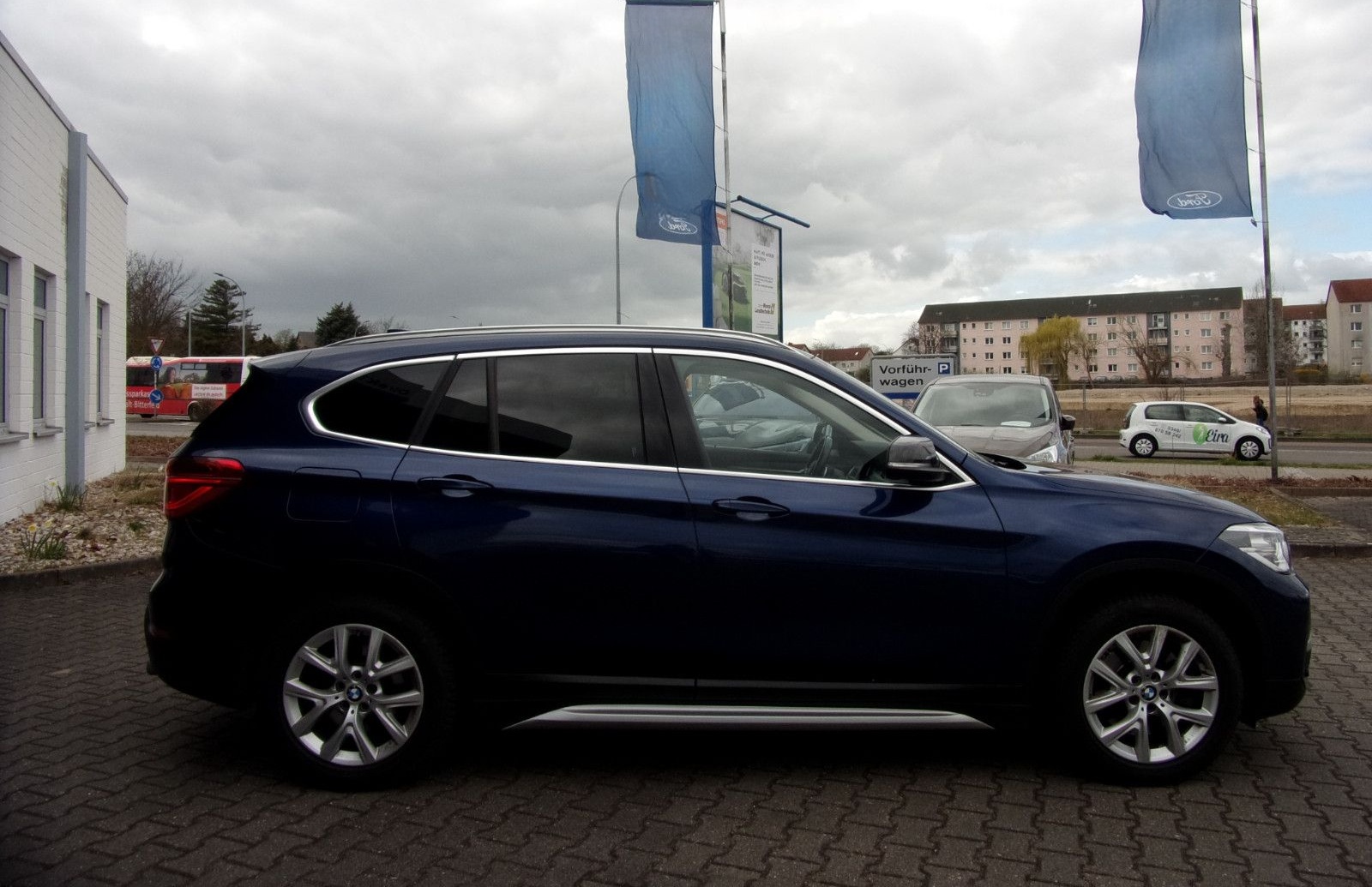 BMW X1 xDrive 20 d xLine  *Leder, ele. Heckkl., AHK* foto 6