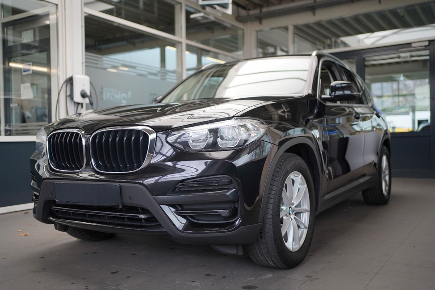 BMW X3 xDrive 20d Advantage +Glasdach+HeadUp+HiFi+PD foto 12