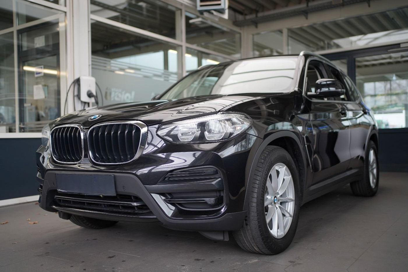BMW X3 xDrive 20d Advantage +Glasdach+HeadUp+HiFi+PD foto 5