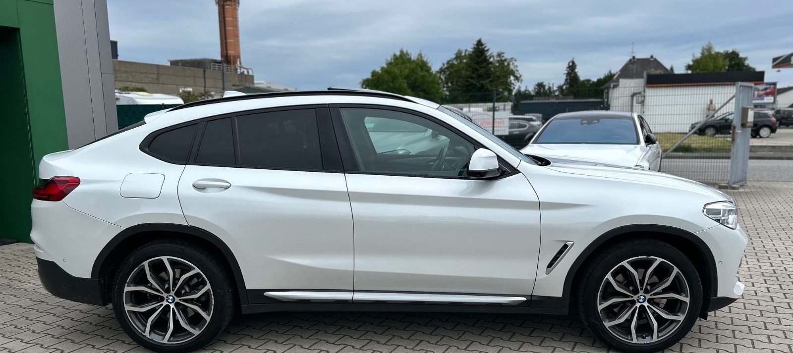 BMW X4 20d xLine -HUD-ACC-Pano-Memory-H&K-AHK-20Zo foto 2