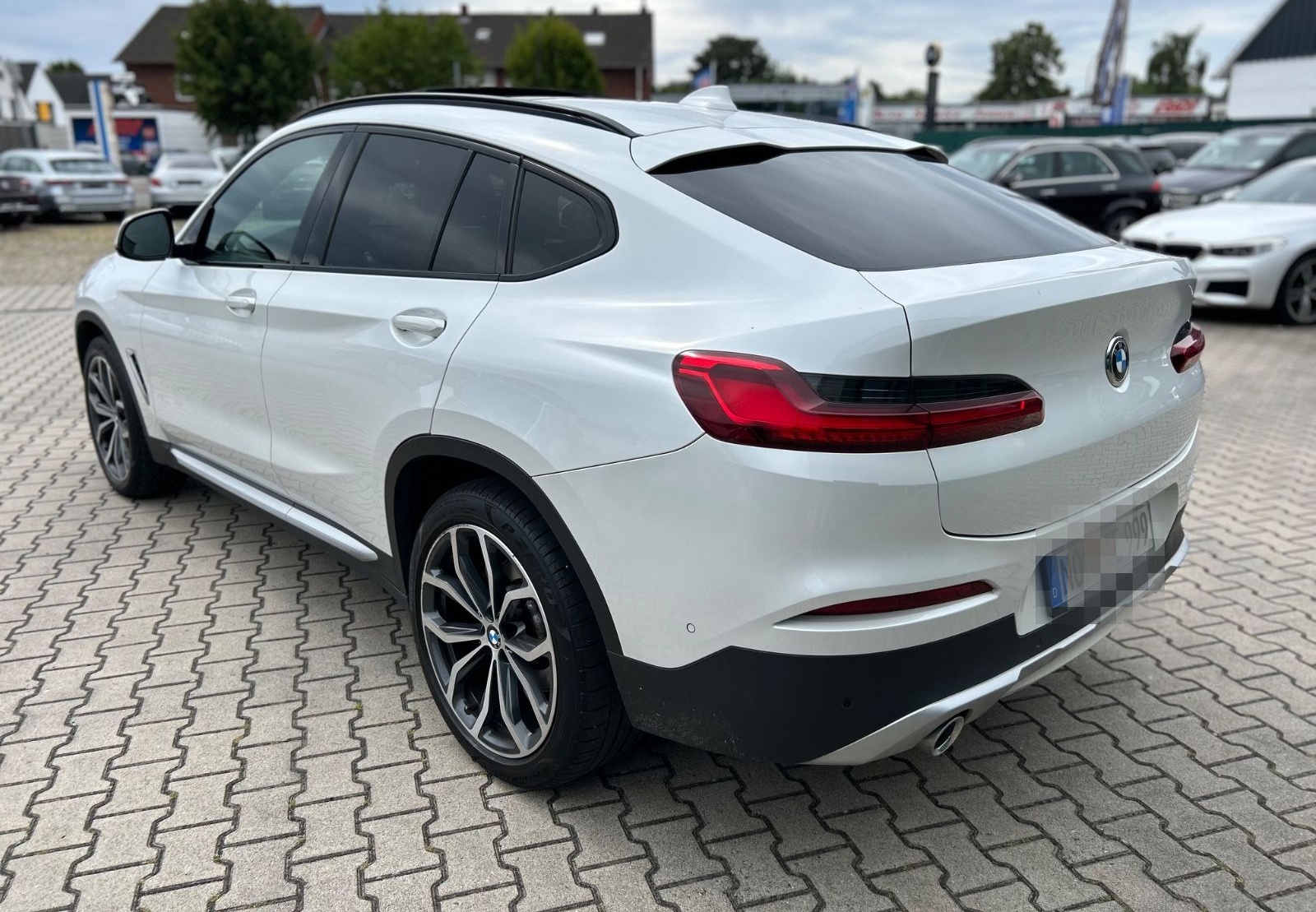 BMW X4 20d xLine -HUD-ACC-Pano-Memory-H&K-AHK-20Zo foto 4