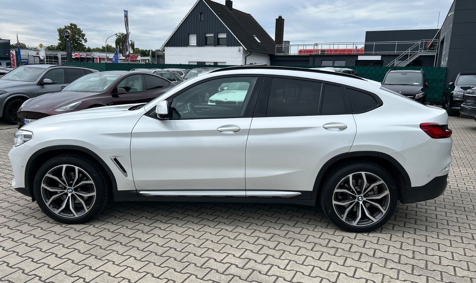 BMW X4 20d xLine -HUD-ACC-Pano-Memory-H&K-AHK-20Zo foto 5
