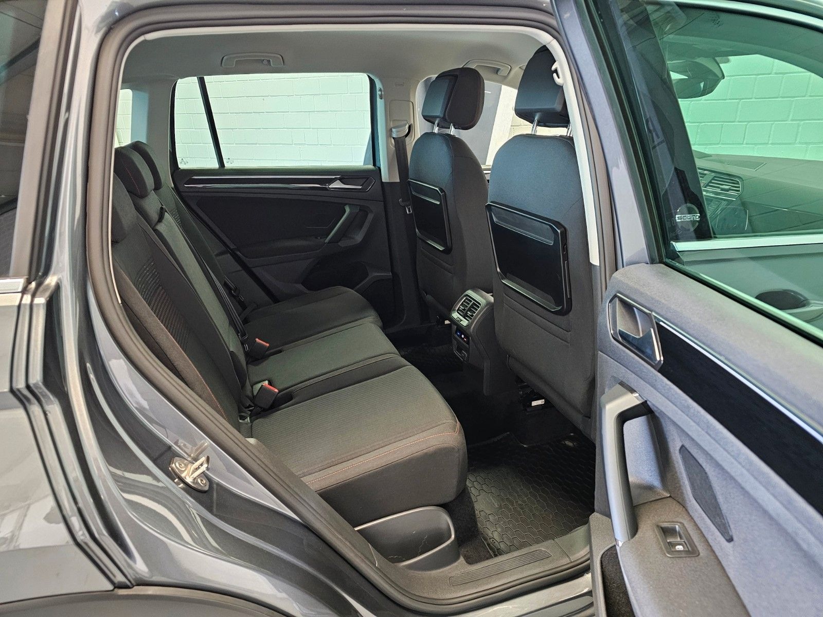 Volkswagen Tiguan 1.4 TSI Sound + ACC/LED/1.Hand/Navi/AHK foto 12