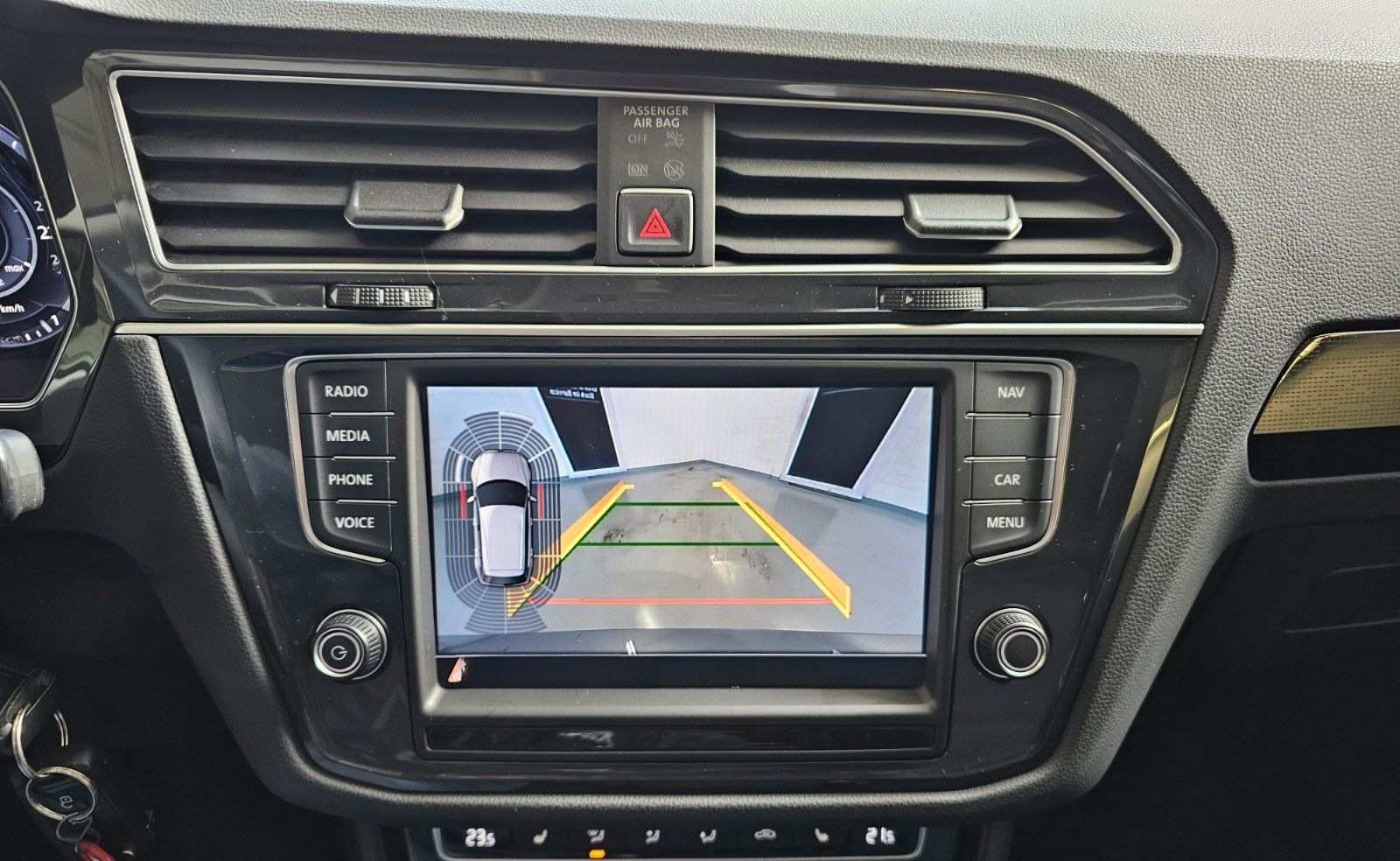 Volkswagen Tiguan 1.4 TSI Sound + ACC/LED/1.Hand/Navi/AHK foto 16