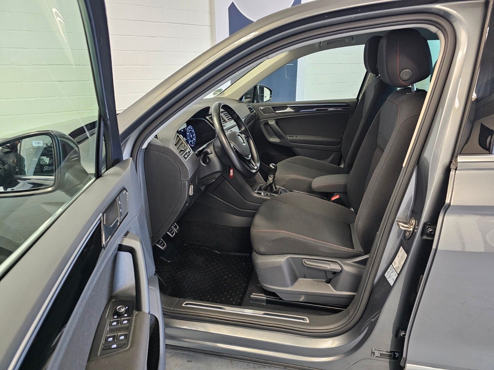 Volkswagen Tiguan 1.4 TSI Sound + ACC/LED/1.Hand/Navi/AHK foto 9
