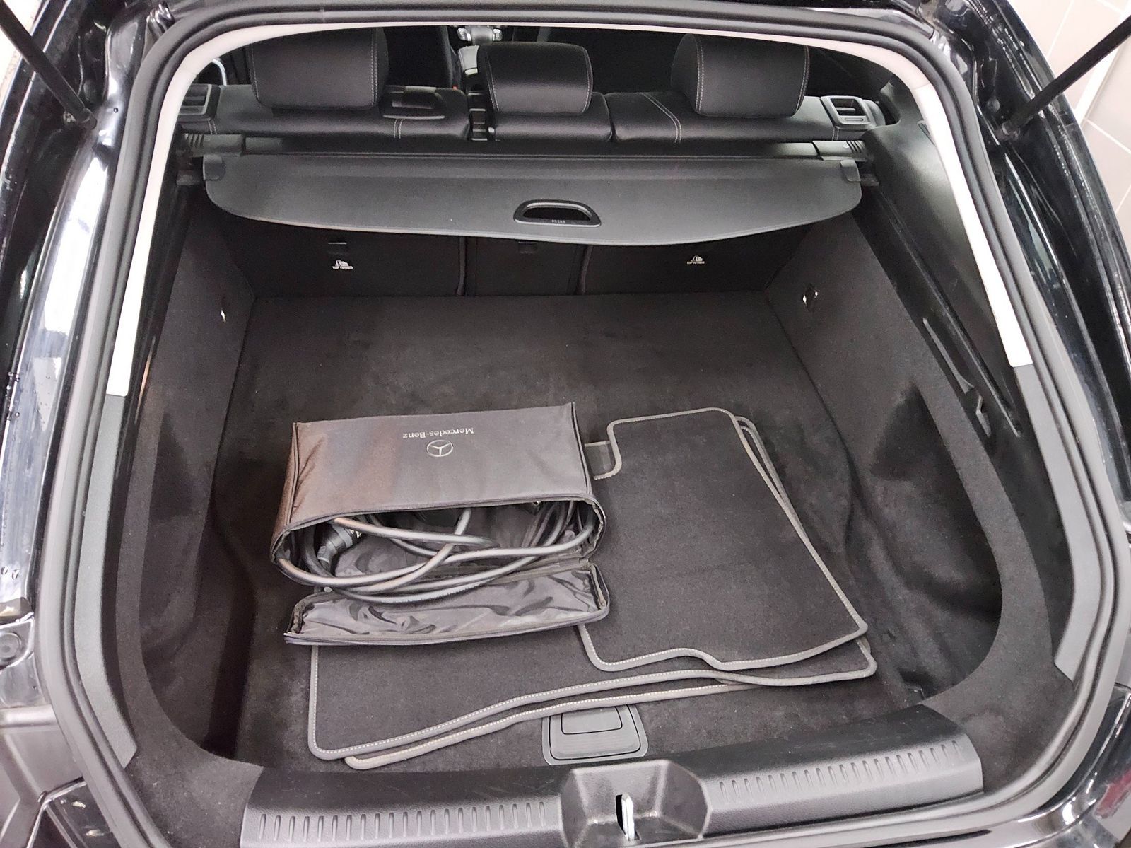 Mercedes-Benz CLA 250 Shooting Brake e Progressive Navi LED foto 12