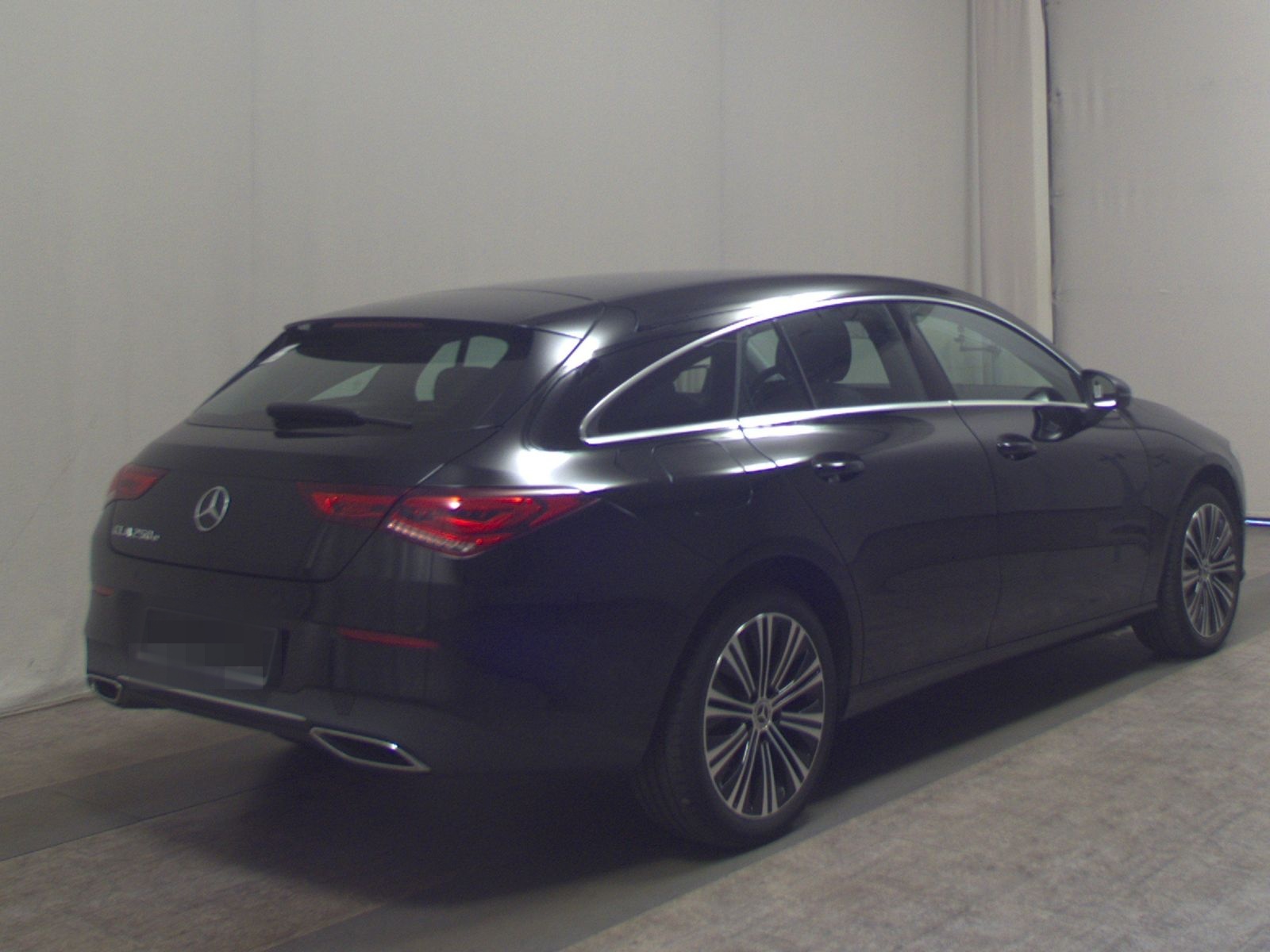 Mercedes-Benz CLA 250 Shooting Brake e Progressive Navi LED foto 4