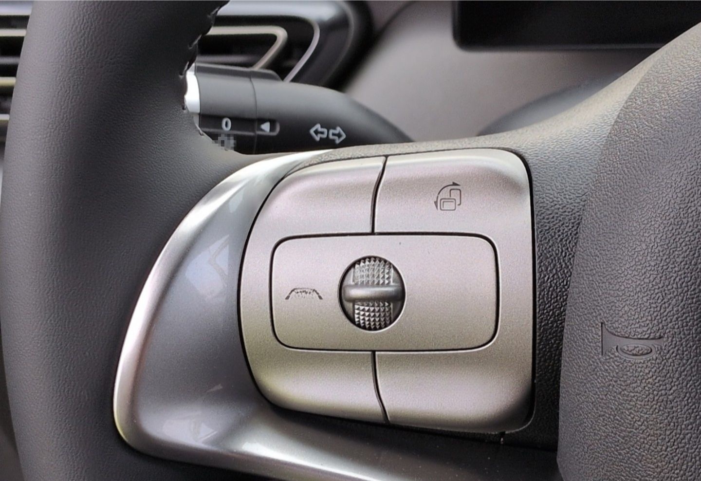 BYD Dolphin Surf Boost*ACC Navi R-Kam Leder el.Sitze foto 13