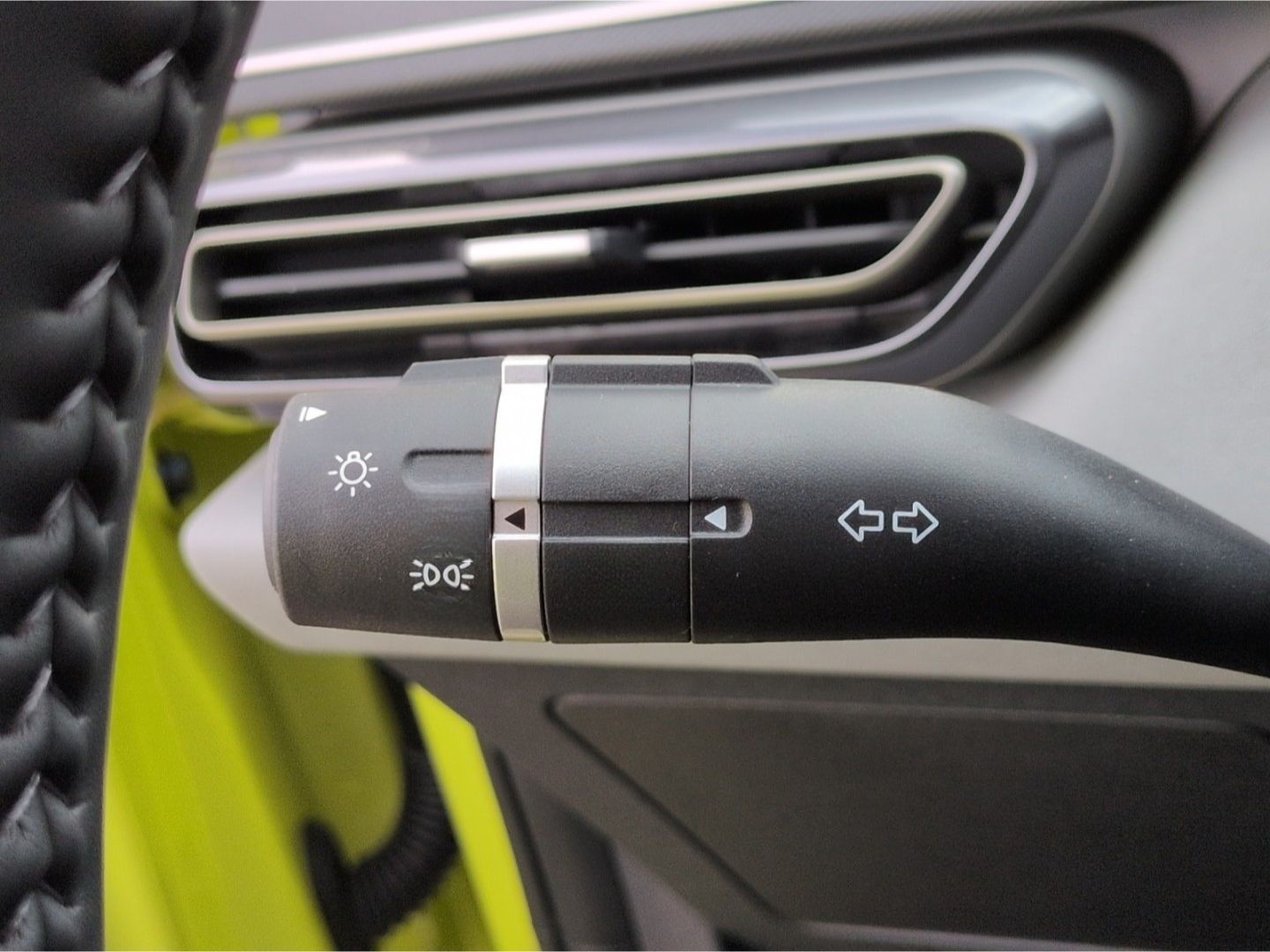 BYD Dolphin Surf Boost*ACC Navi R-Kam Leder el.Sitze foto 15