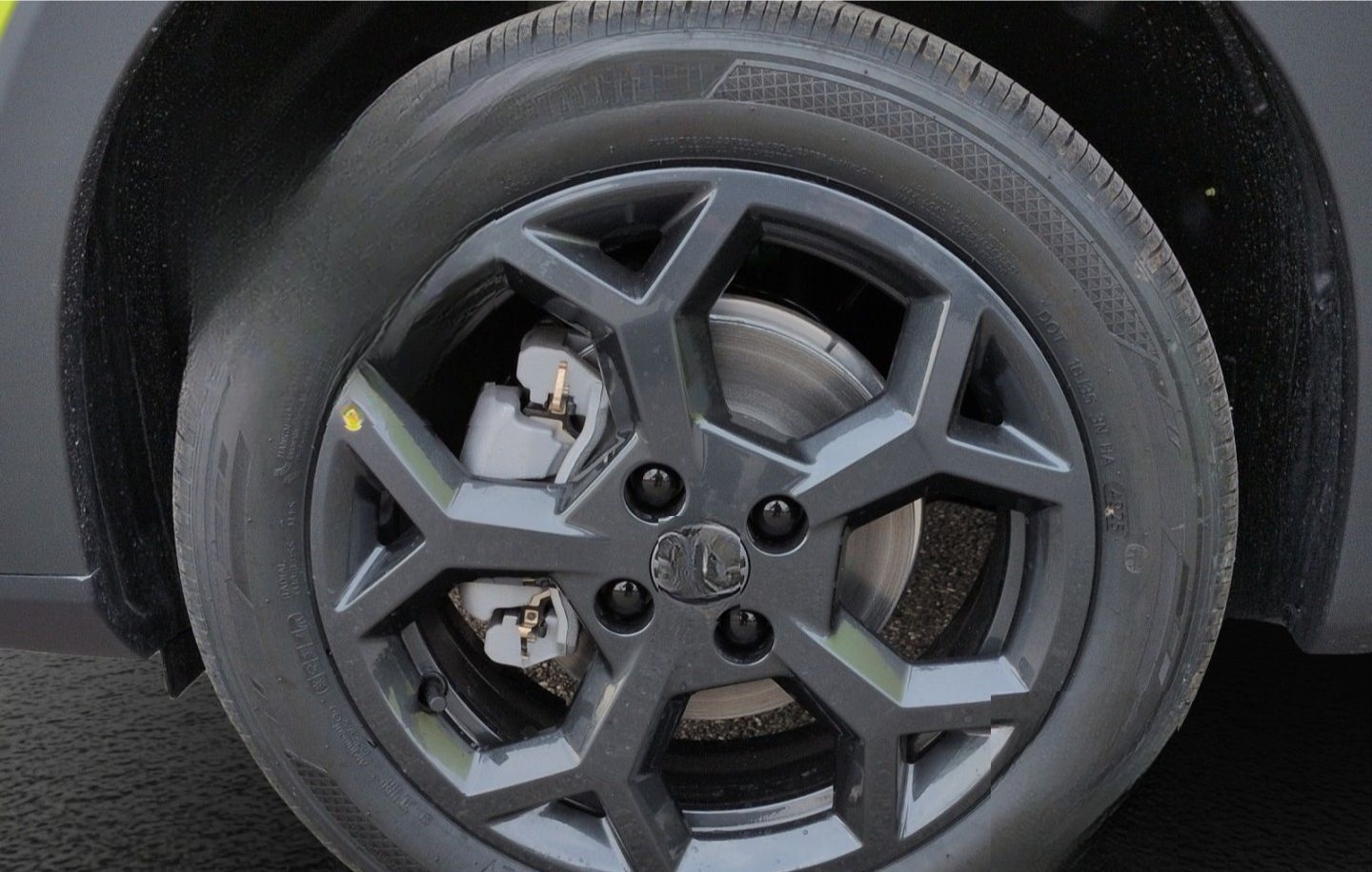 BYD Dolphin Surf Boost*ACC Navi R-Kam Leder el.Sitze foto 18