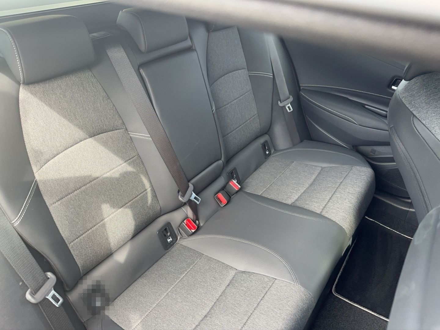 Toyota Corolla Touring Sports Hybrid Team D NAVI+CARPLA foto 12