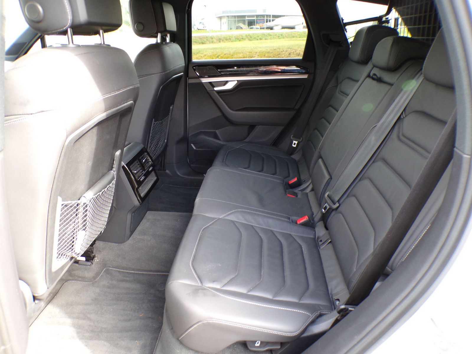 Volkswagen Touareg R-Line 4Motion 3.0 TDI foto 7