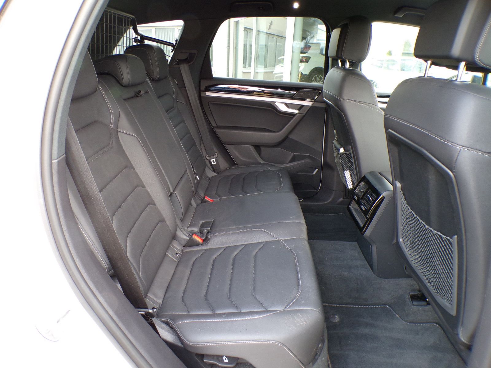 Volkswagen Touareg R-Line 4Motion 3.0 TDI foto 9