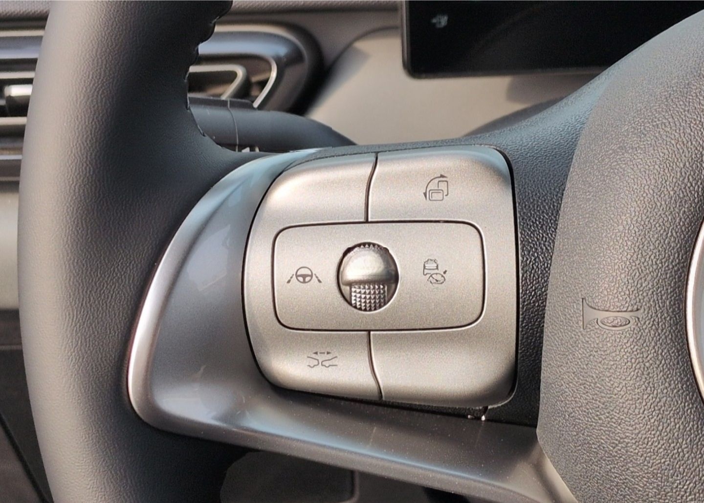 BYD Dolphin Surf Boost*ACC Navi R-Kam Leder el.Sitze foto 13