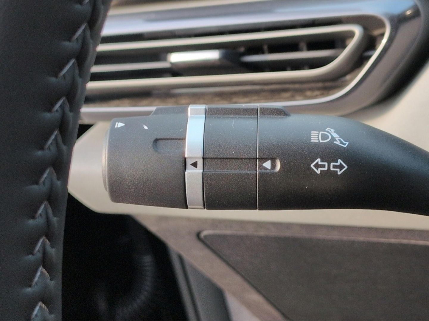 BYD Dolphin Surf Boost*ACC Navi R-Kam Leder el.Sitze foto 15