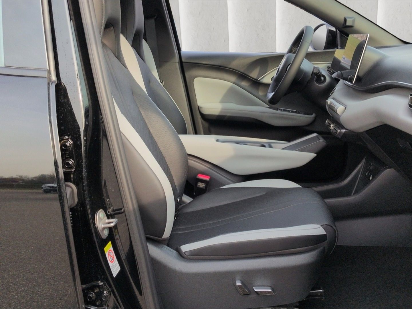 BYD Dolphin Surf Boost*ACC Navi R-Kam Leder el.Sitze foto 8