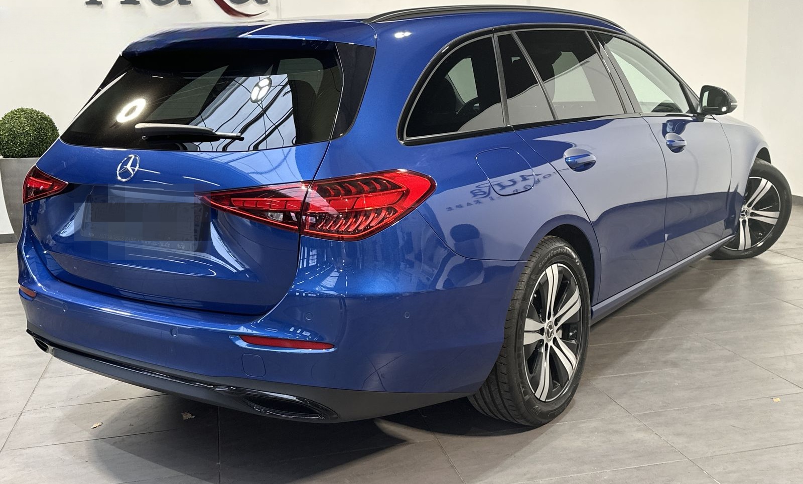 Mercedes-Benz C 220d T Avantgarde NAV+LED+BURMESTER+ACC+V-COCK foto 4