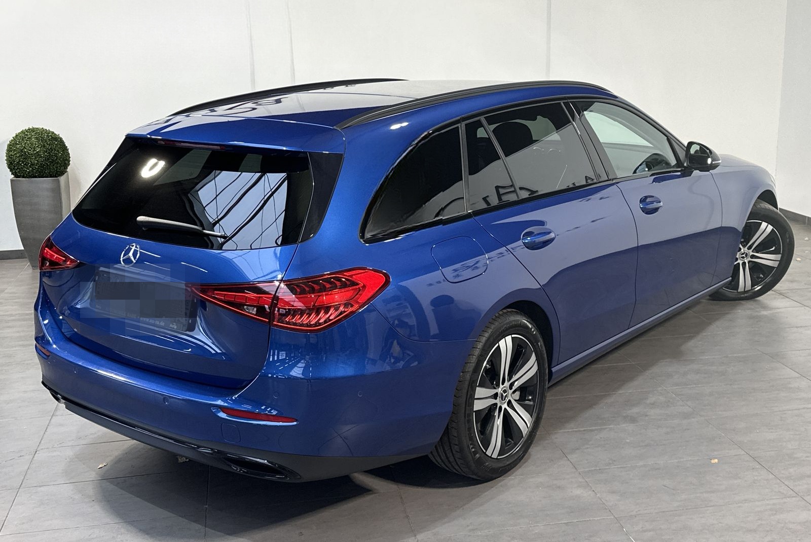 Mercedes-Benz C 220d T Avantgarde NAV+LED+BURMESTER+ACC+V-COCK foto 5