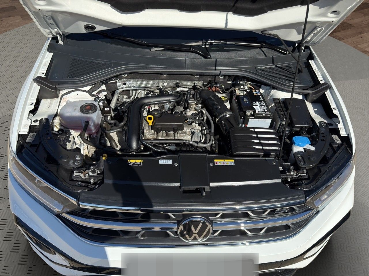Volkswagen T-Roc 1.0 TSI R-Line ACC+PDC+LED+SPURASSIST+SHZ foto 9