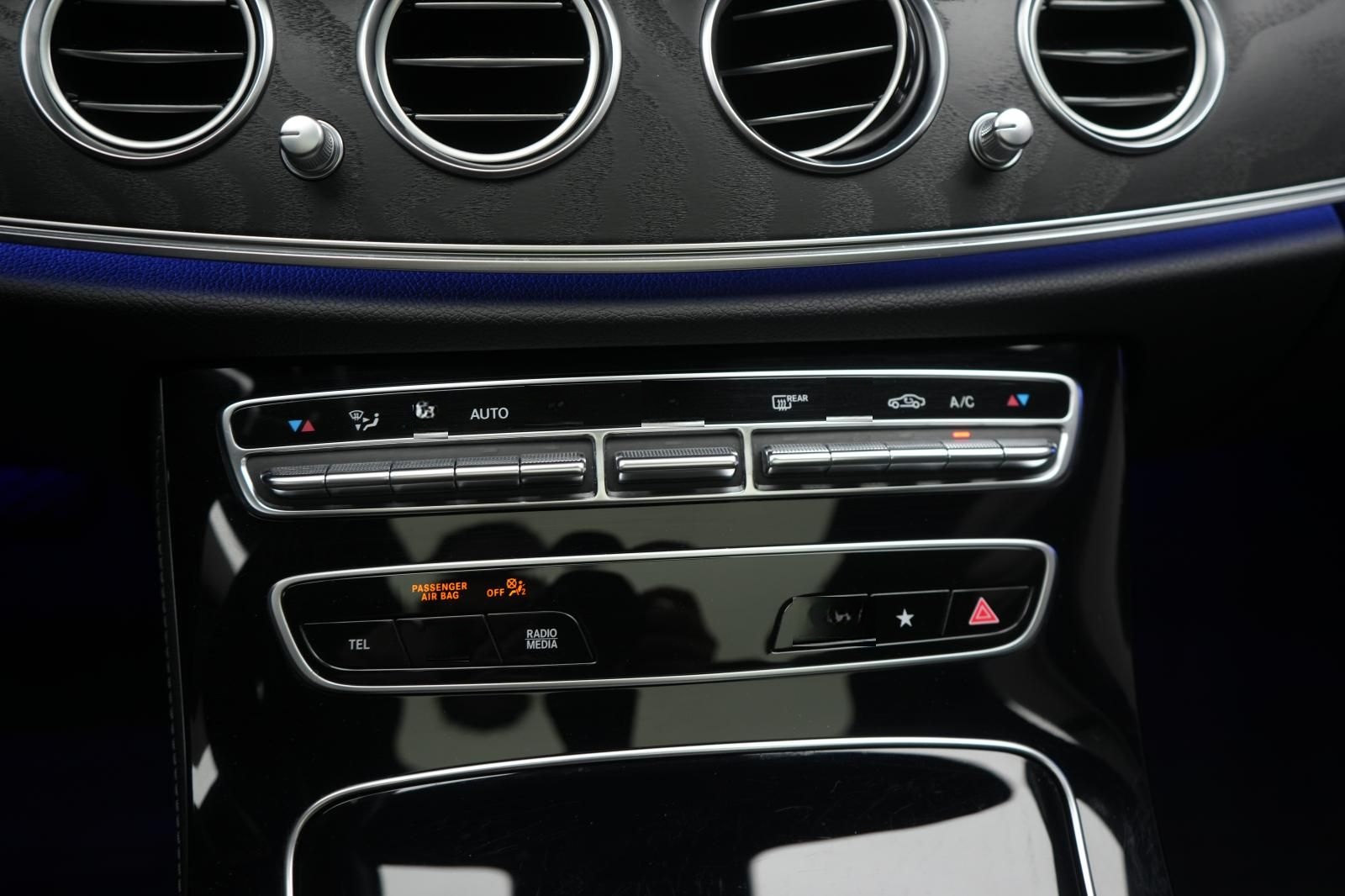 Mercedes-Benz E 300 de 9G-Tronic Avantgarde Distronic/Kamera/H foto 17