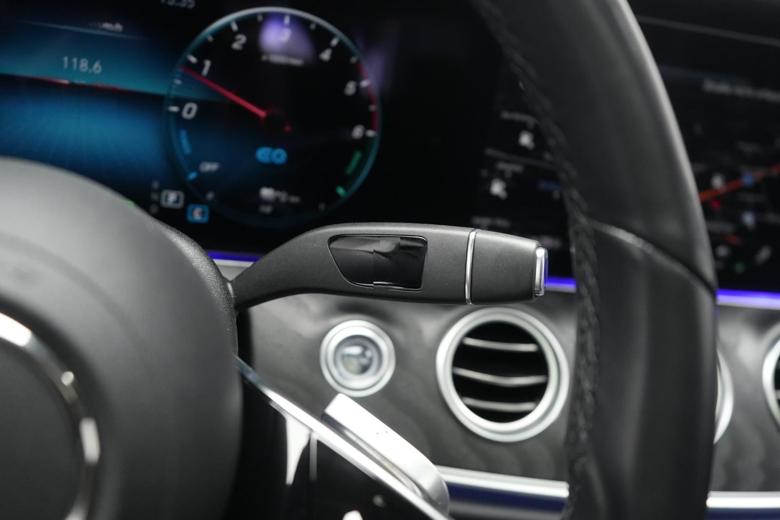 Mercedes-Benz E 300 de 9G-Tronic Avantgarde Distronic/Kamera/H foto 22