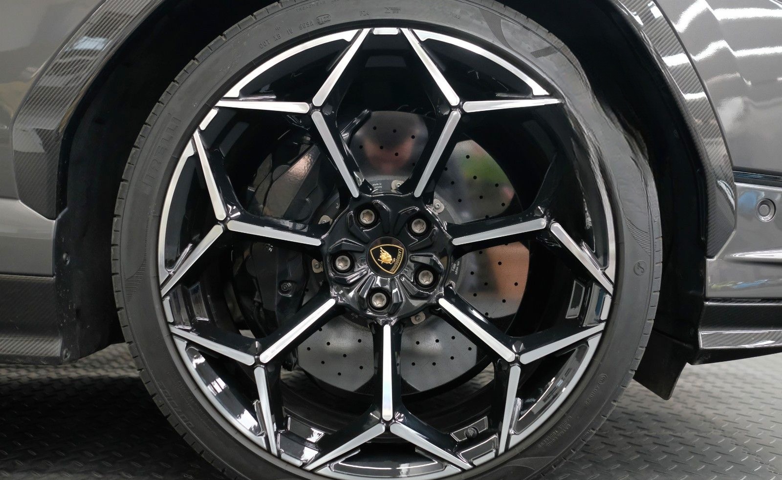 Lamborghini Urus Performante/CARBON BONNET+ROOF/B&O/AKRAPOVI foto 11