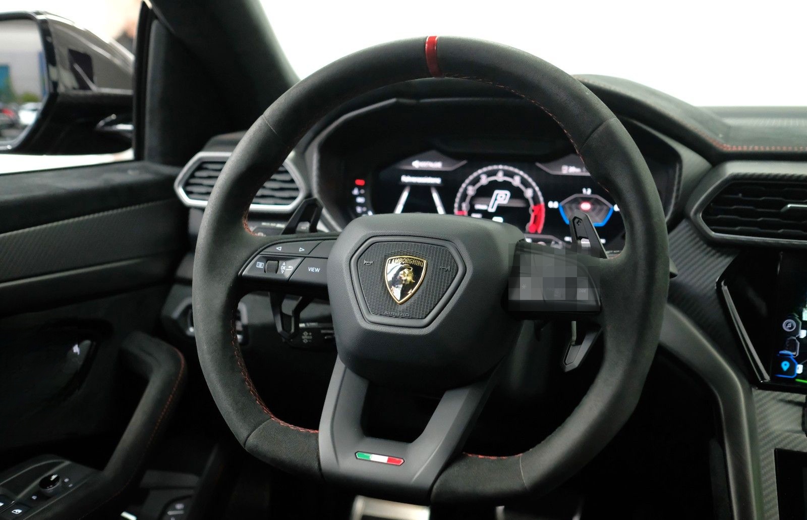 Lamborghini Urus Performante/CARBON BONNET+ROOF/B&O/AKRAPOVI foto 16