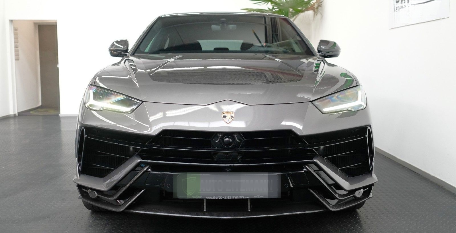 Lamborghini Urus Performante/CARBON BONNET+ROOF/B&O/AKRAPOVI foto 4