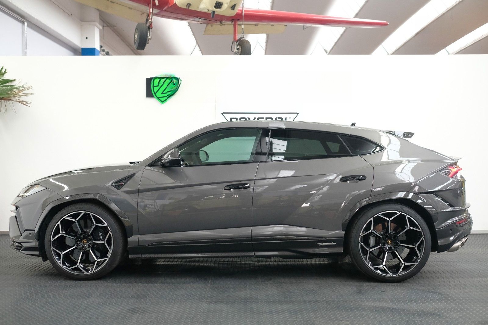 Lamborghini Urus Performante/CARBON BONNET+ROOF/B&O/AKRAPOVI foto 9