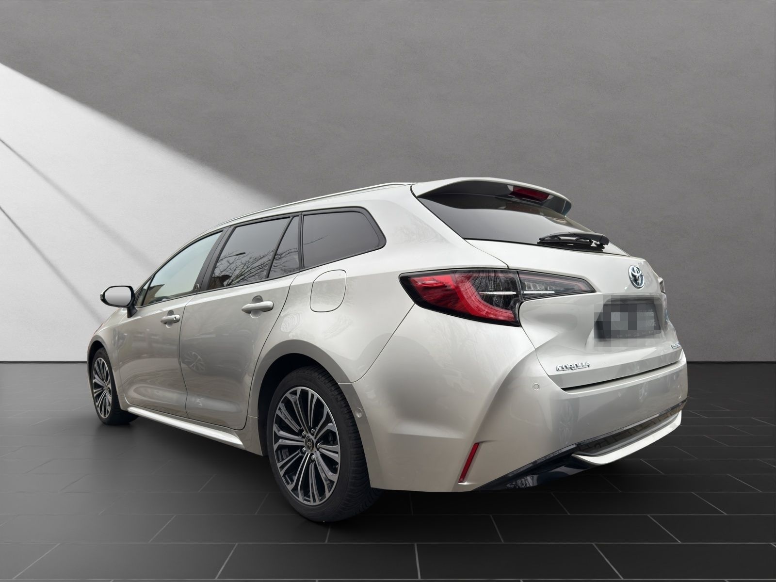 Toyota Corolla 2.0 Hybrid Team D foto 3