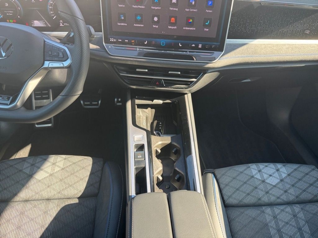Volkswagen Passat Variant R-Line Passat 2,0 l TDI SCR 110 k foto 15