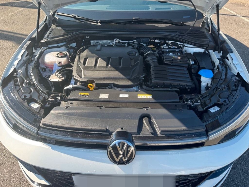 Volkswagen Passat Variant R-Line Passat 2,0 l TDI SCR 110 k foto 19