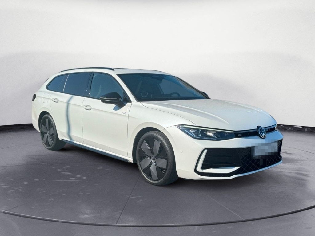 Volkswagen Passat Variant R-Line Passat 2,0 l TDI SCR 110 k foto 9