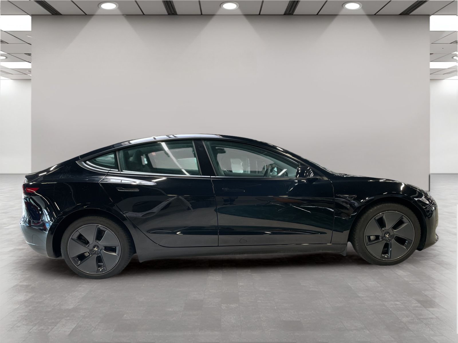Tesla Model 3 Standard Reichweite Plus Hinterradantrie foto 4