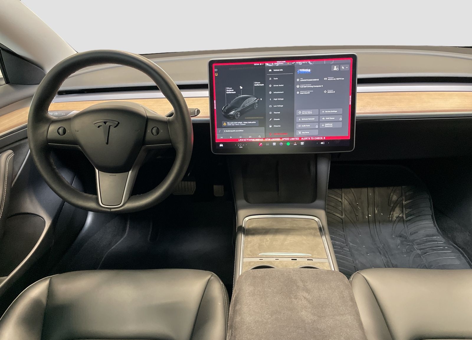 Tesla Model 3 Standard Reichweite Plus Hinterradantrie foto 9