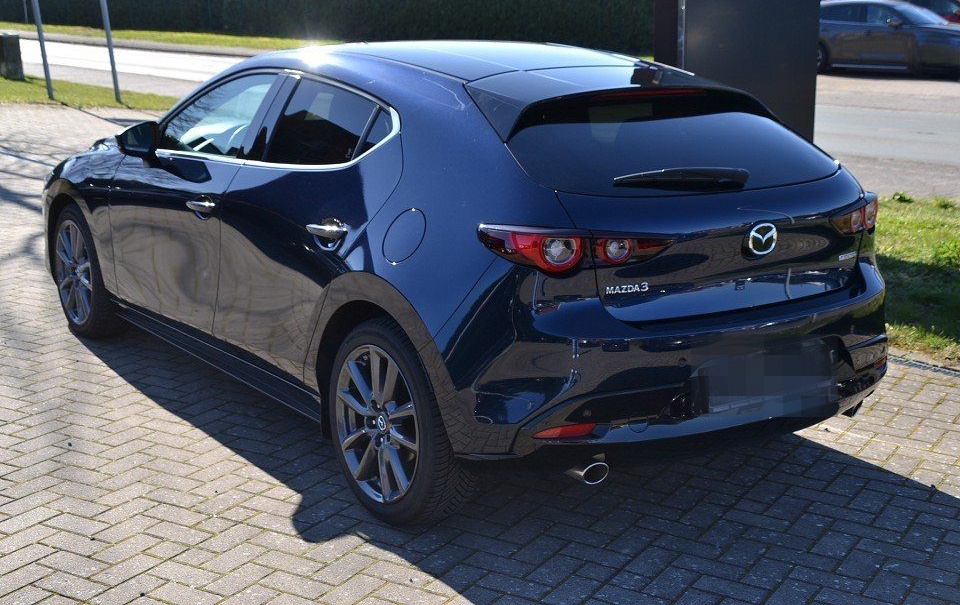 Mazda 3 e-SKYACTIV G 2.5 140 Autom Centre-line DESI foto 5