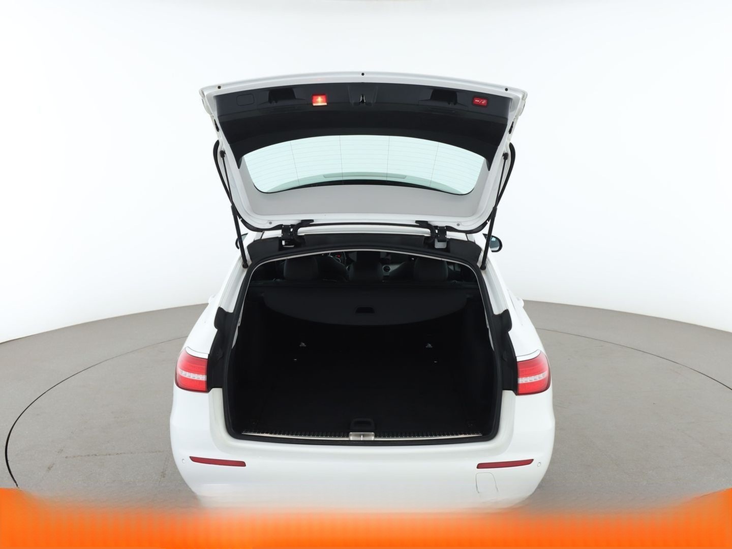 Mercedes-Benz E 220 d Avantgarde Aut.*NAVI*CAM*MULTIBEAM*SHZ* foto 17