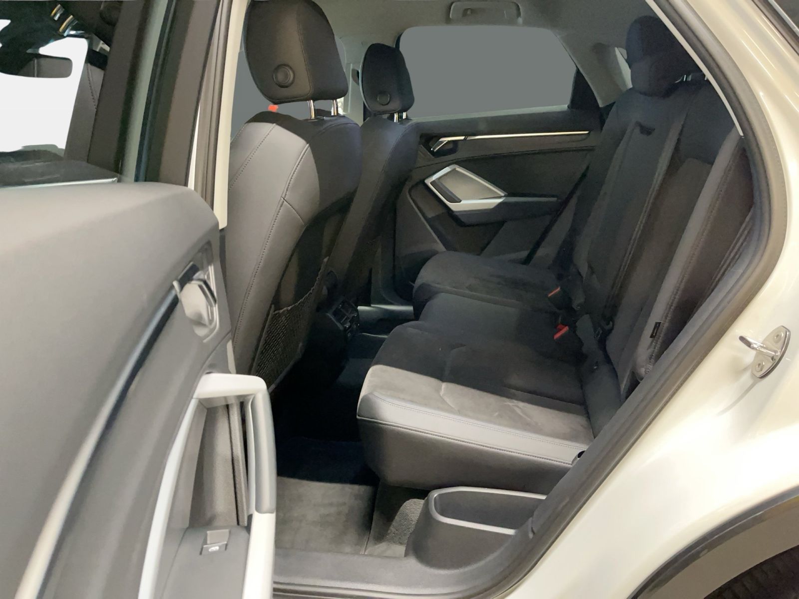 Audi Q3 Sportback 35 TFSI S tronic S line AHK AUT LED foto 11