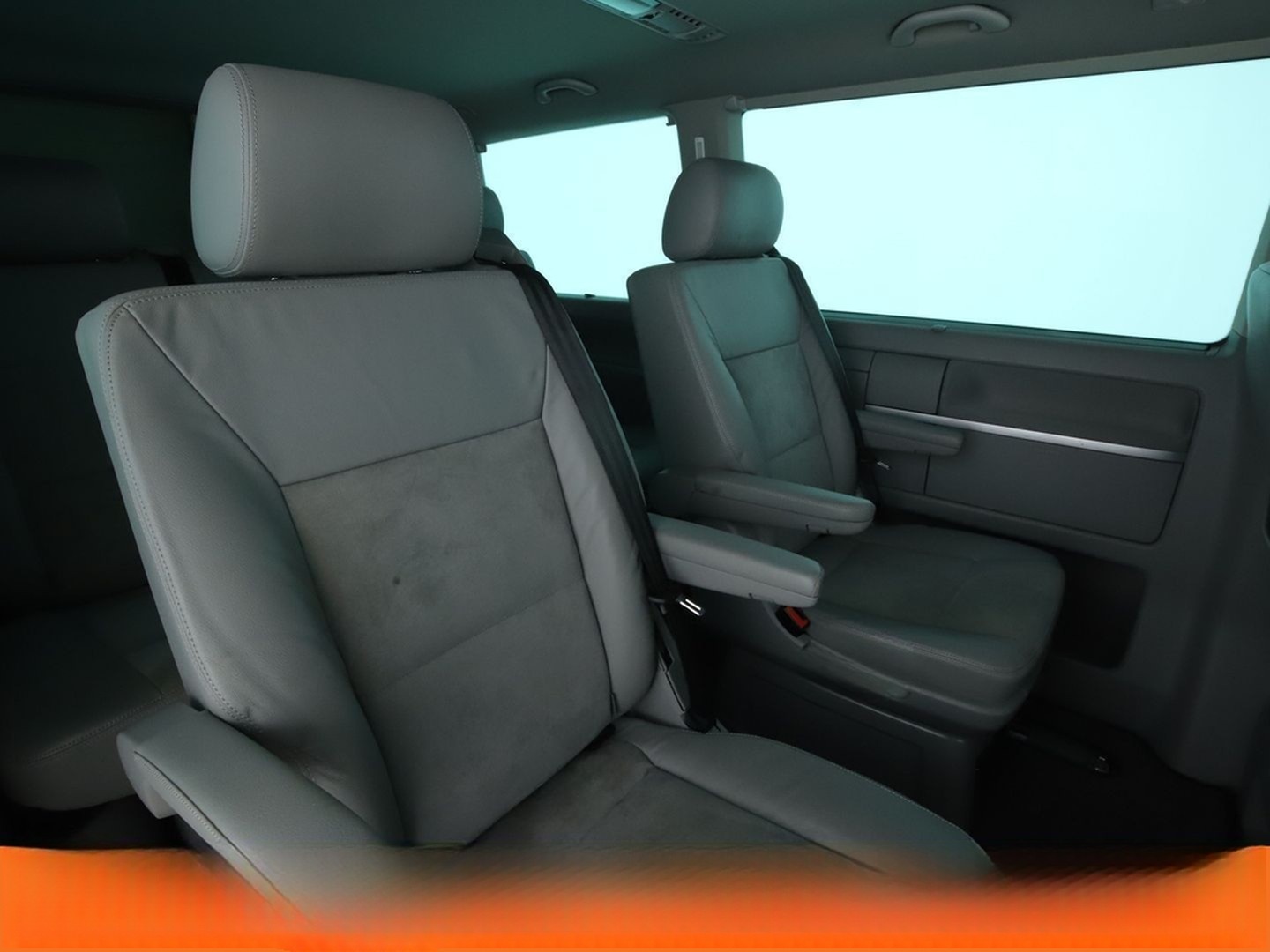 Volkswagen T5 Multivan 2.0 TDI Comfortline foto 14