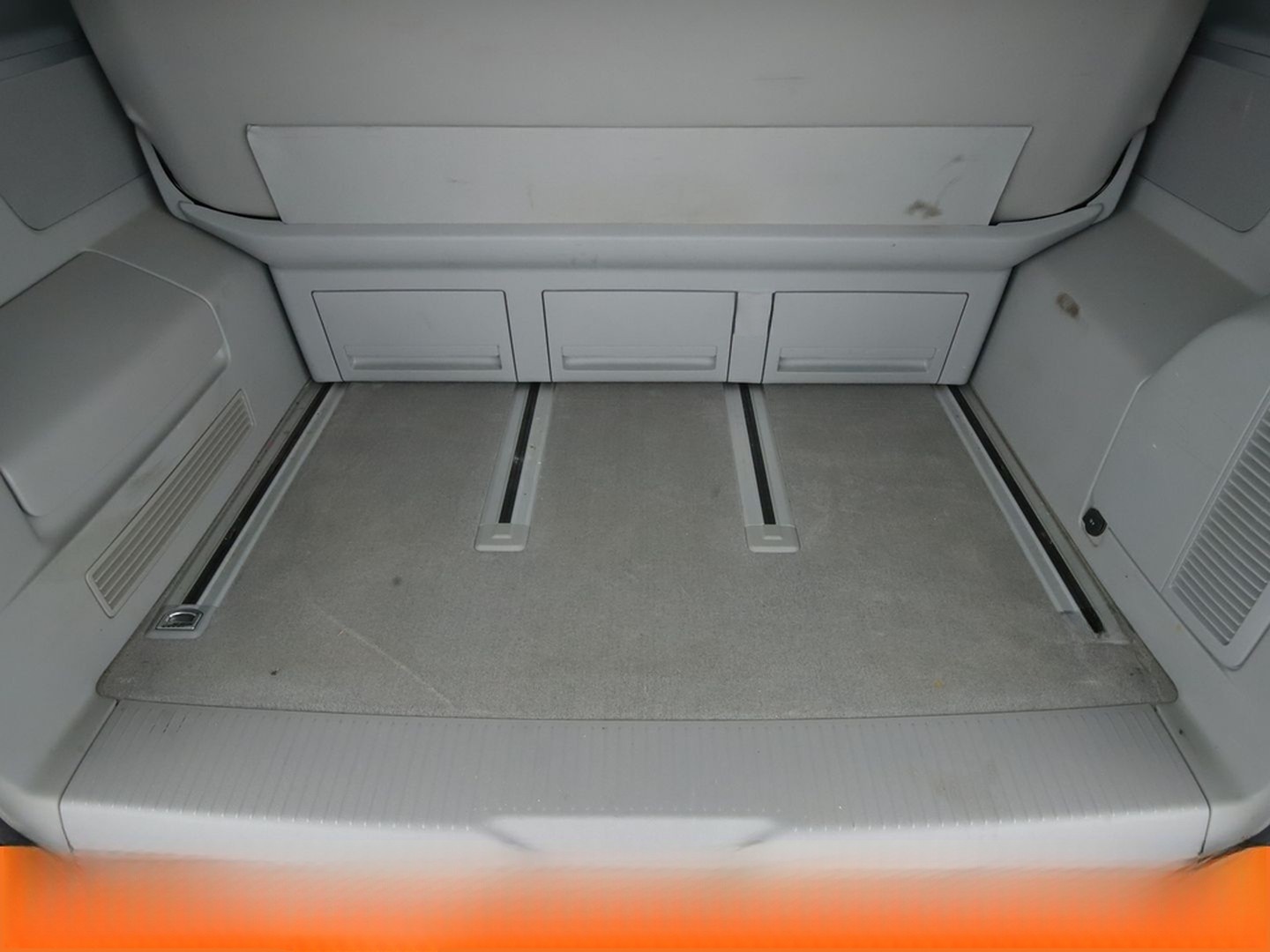 Volkswagen T5 Multivan 2.0 TDI Comfortline foto 18