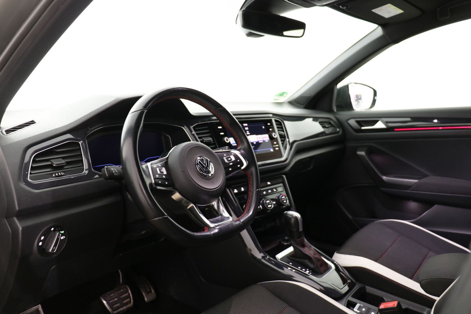 Volkswagen T-Roc 1.5 TSI DSG Sport *LED*NAVI*KAMERA* foto 17