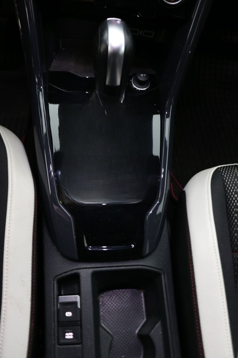 Volkswagen T-Roc 1.5 TSI DSG Sport *LED*NAVI*KAMERA* foto 20