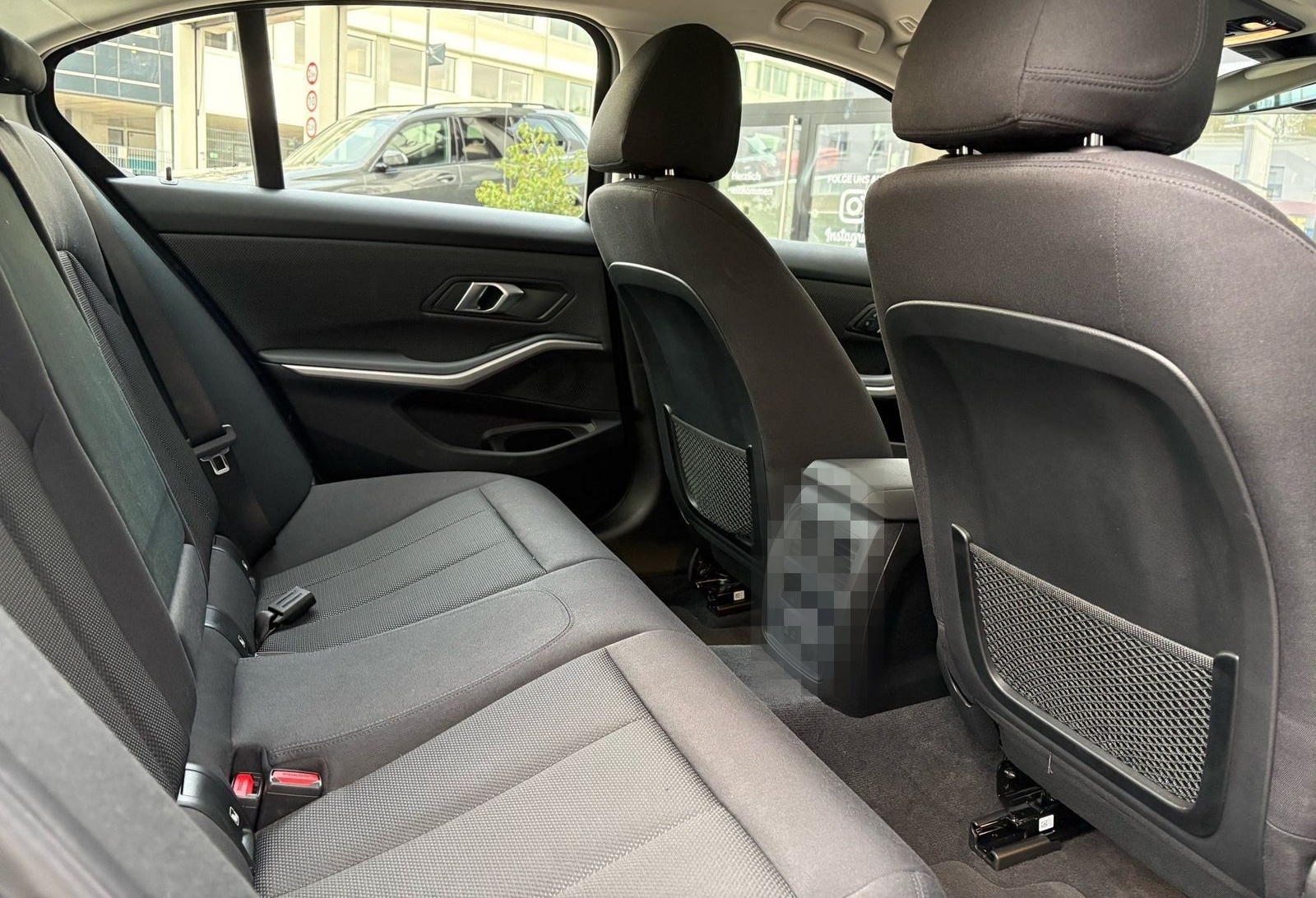 BMW 320i Navi LED PDC Tempomat Klimaaut. 16"LM foto 2