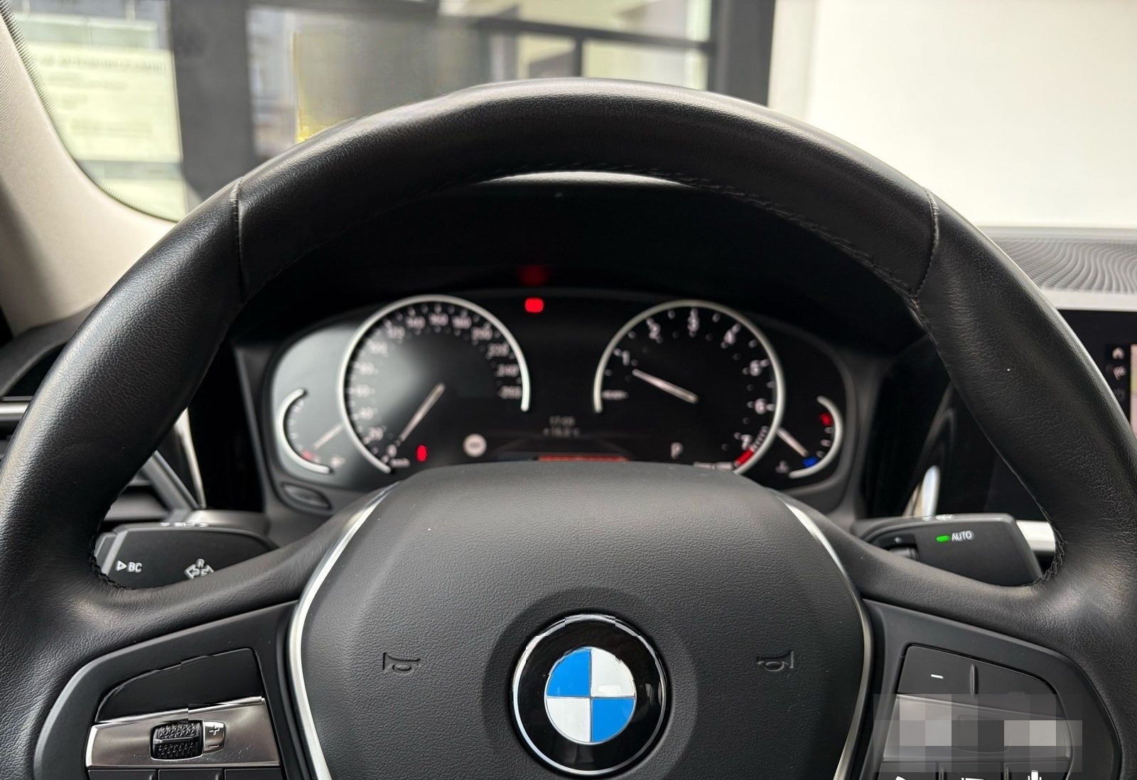 BMW 320i Navi LED PDC Tempomat Klimaaut. 16"LM foto 14