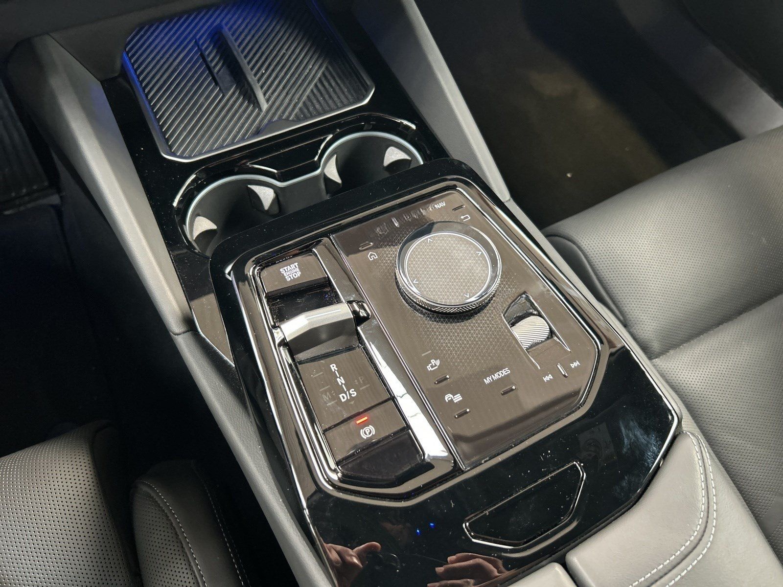 BMW 540d xDrive Autobahnass.|DAProf.|Standhzg.|HUD foto 12