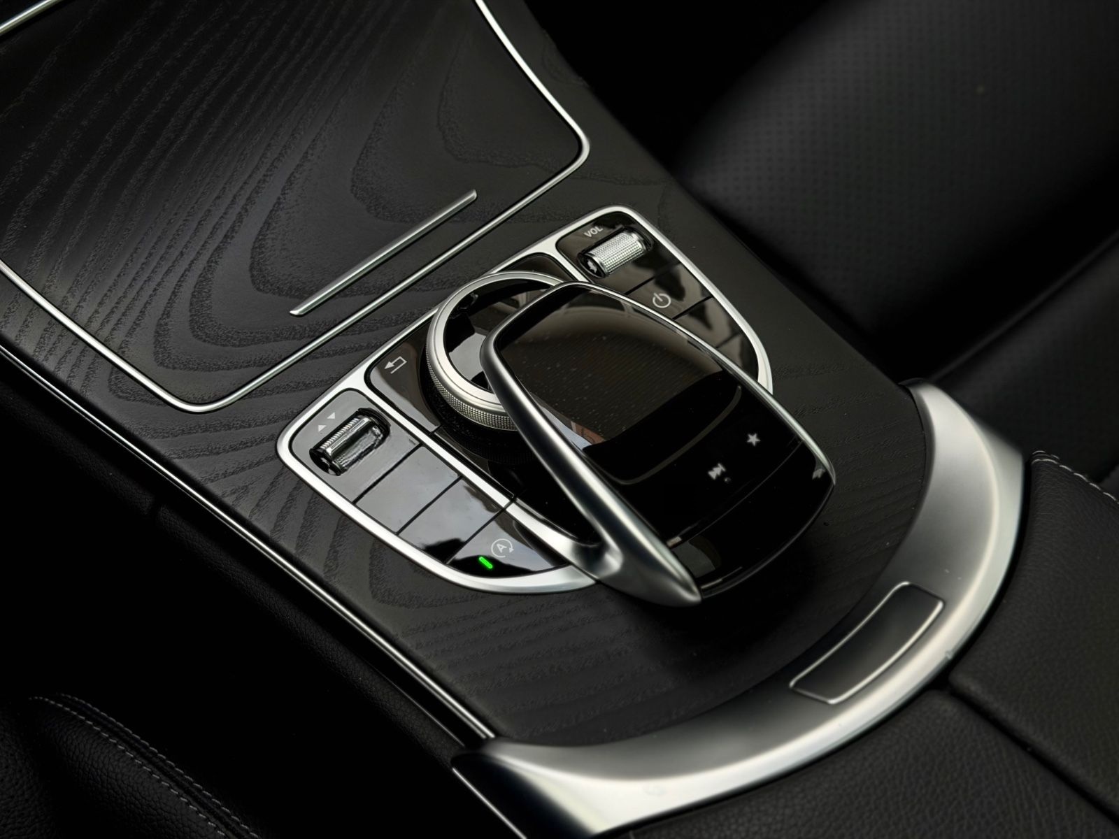 Mercedes-Benz C400 4Matic 360*Burmester*Ahk*Pano*Standheizung foto 15