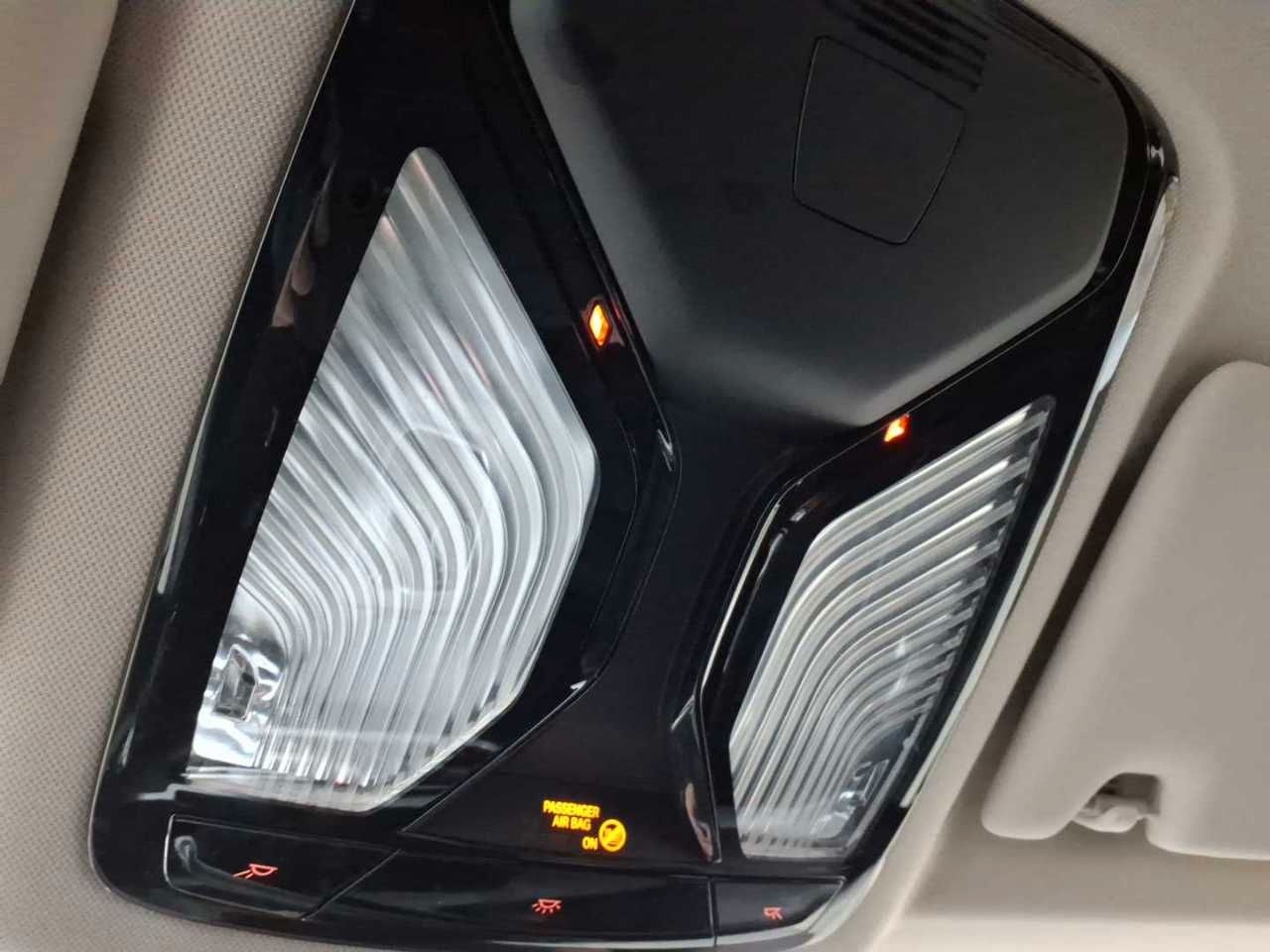 BMW 318d Touring Aut. Navi SHZ LED foto 16