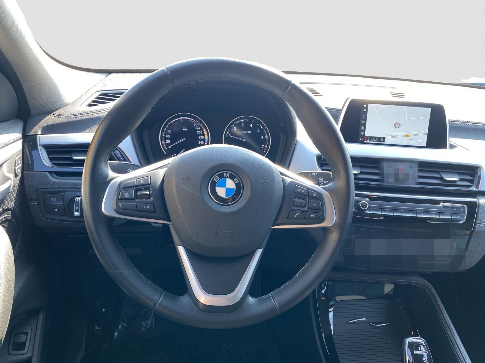 BMW X2 sDrive18i Advantage Navi Tempo SitzHz PDC Aut foto 12
