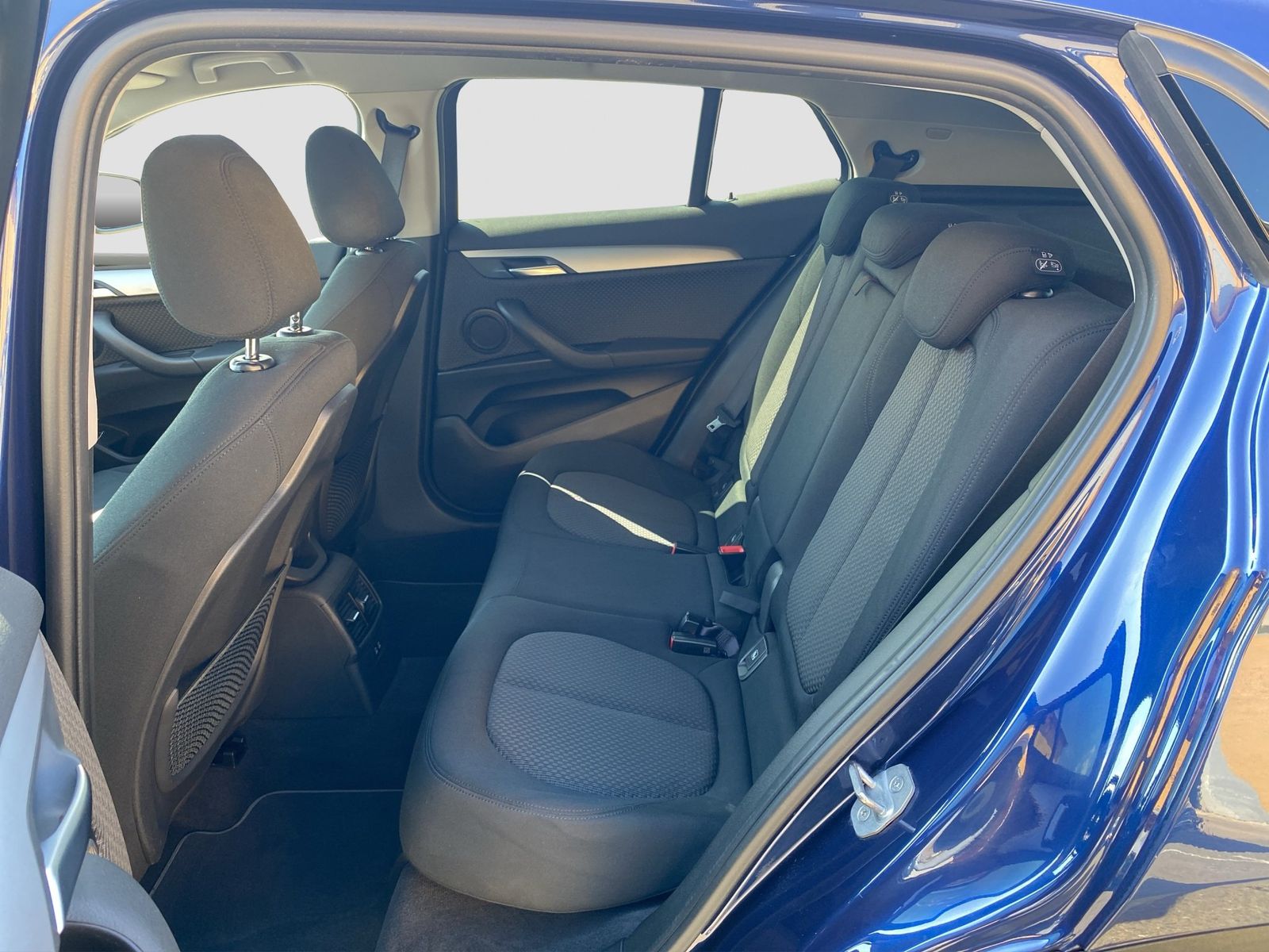 BMW X2 sDrive18i Advantage Navi Tempo SitzHz PDC Aut foto 15